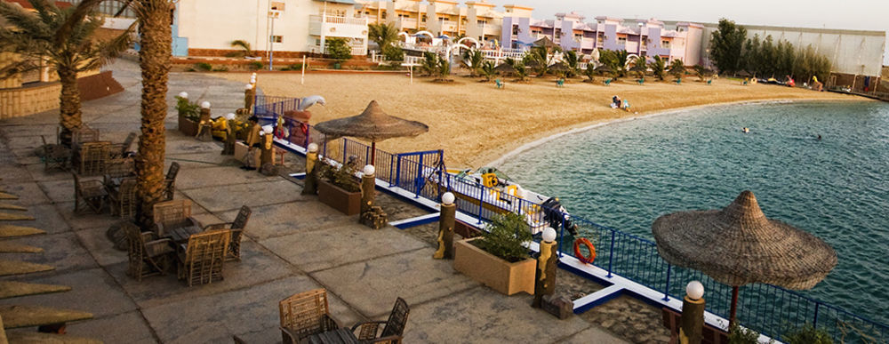 Dolphin Beach Resort Yanbu Exterior photo